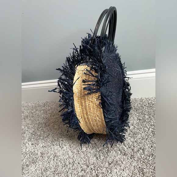 Buji Baja Round Navy Straw bag - Picture 3 of 5